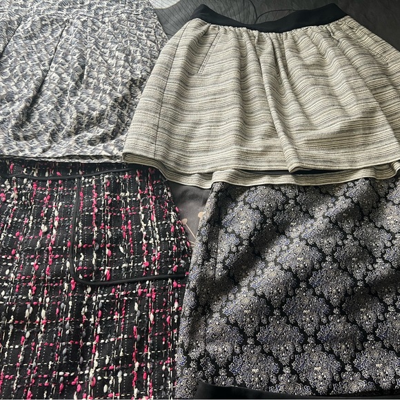 Size 8 items. Jackets $50 dresses and skirts $30. Each item is sold separately - Picture 2 of 16